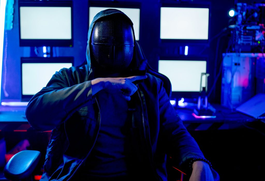 Hiring a Hacker to Find Your Lost Phone